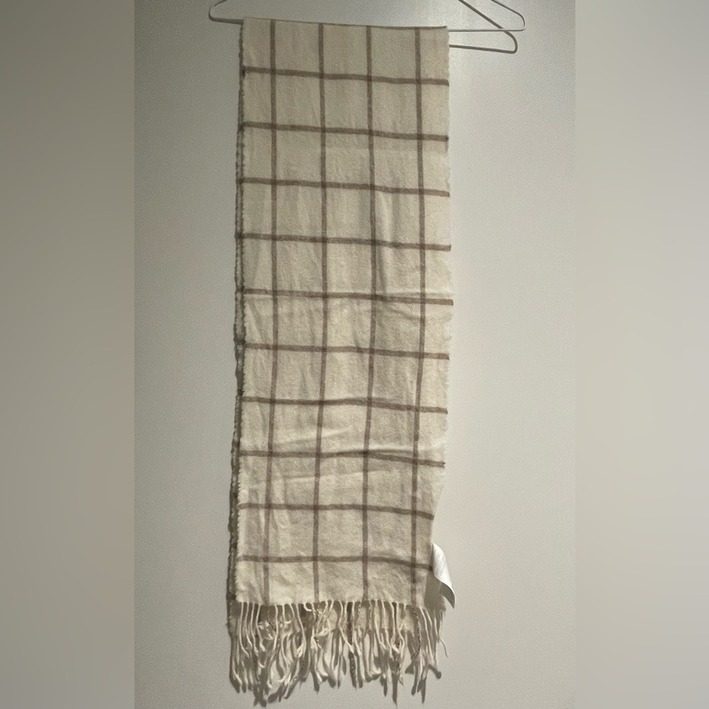 Scarf - Picture 3 of 3